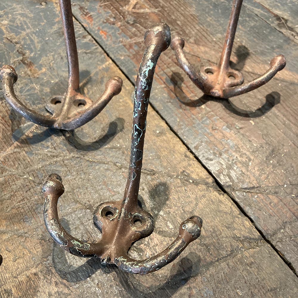 Antique coat hooks (price incl. UK mainland post) : 3 Legged Duck